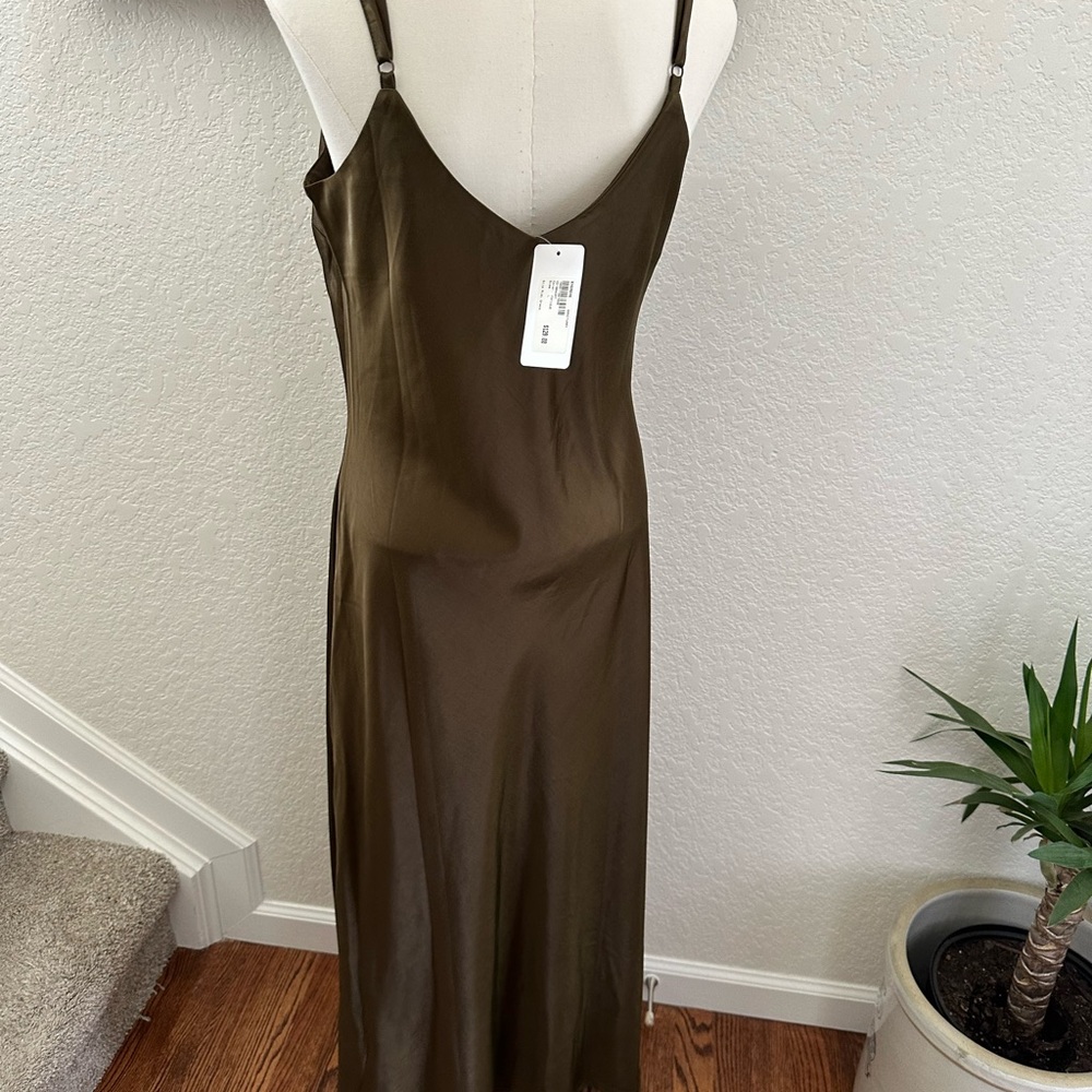 Evereve Sanctuary Slip Midi dress army‎ green satin size L NWT - Picture 3 of 9